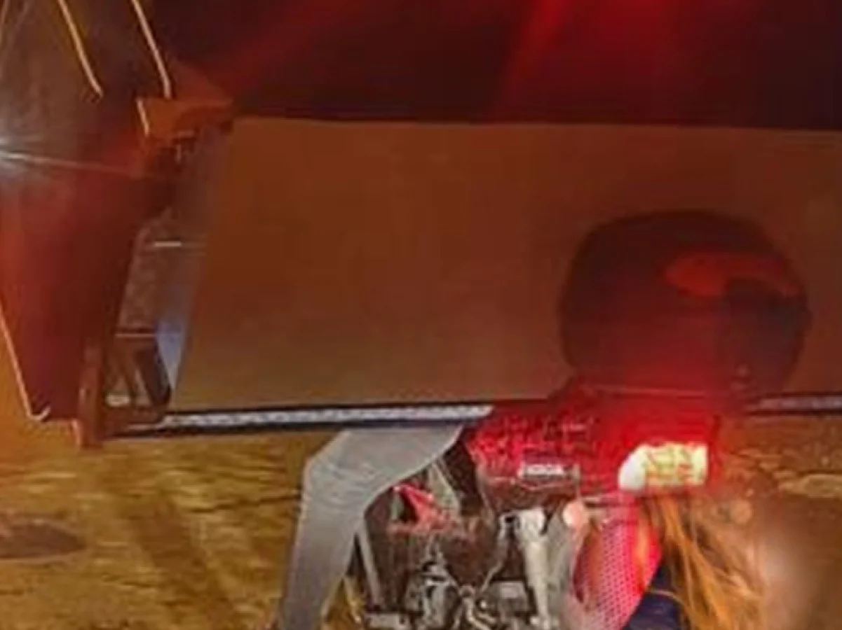Adıyaman'da ilginç görüntü: Motosikletle öyle bir şey taşıdı ki 'pes artık' dedirtti