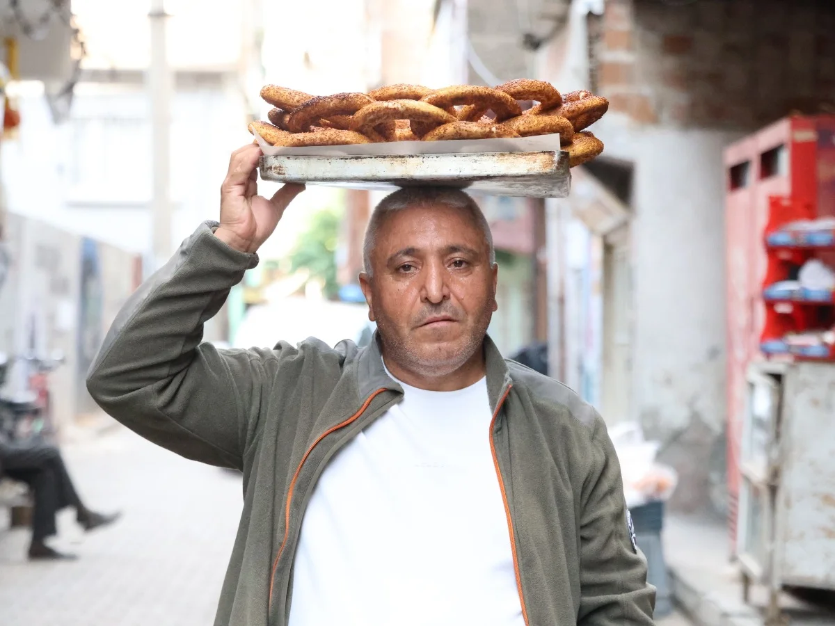 20 yıl simit sattı, 49 yaşında atandı! Görev yeri İstanbul: Kimse inanmadı