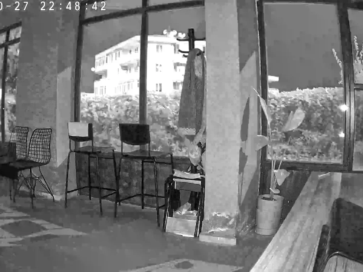 Şimşek çaktı, ardından deprem oldu! Korkutan anlar kamerada..