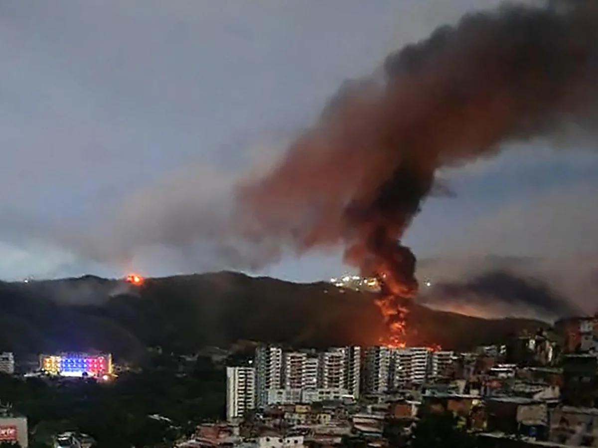Venezuela İçişleri Bakanı: "ABD'nin saldırılarında 100 kişi hayatını kaybetti"