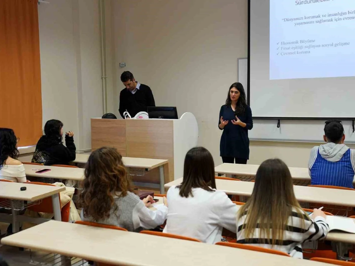 Kontenjan boş kalınca üniversite ücretleri yüzde 90 düştü