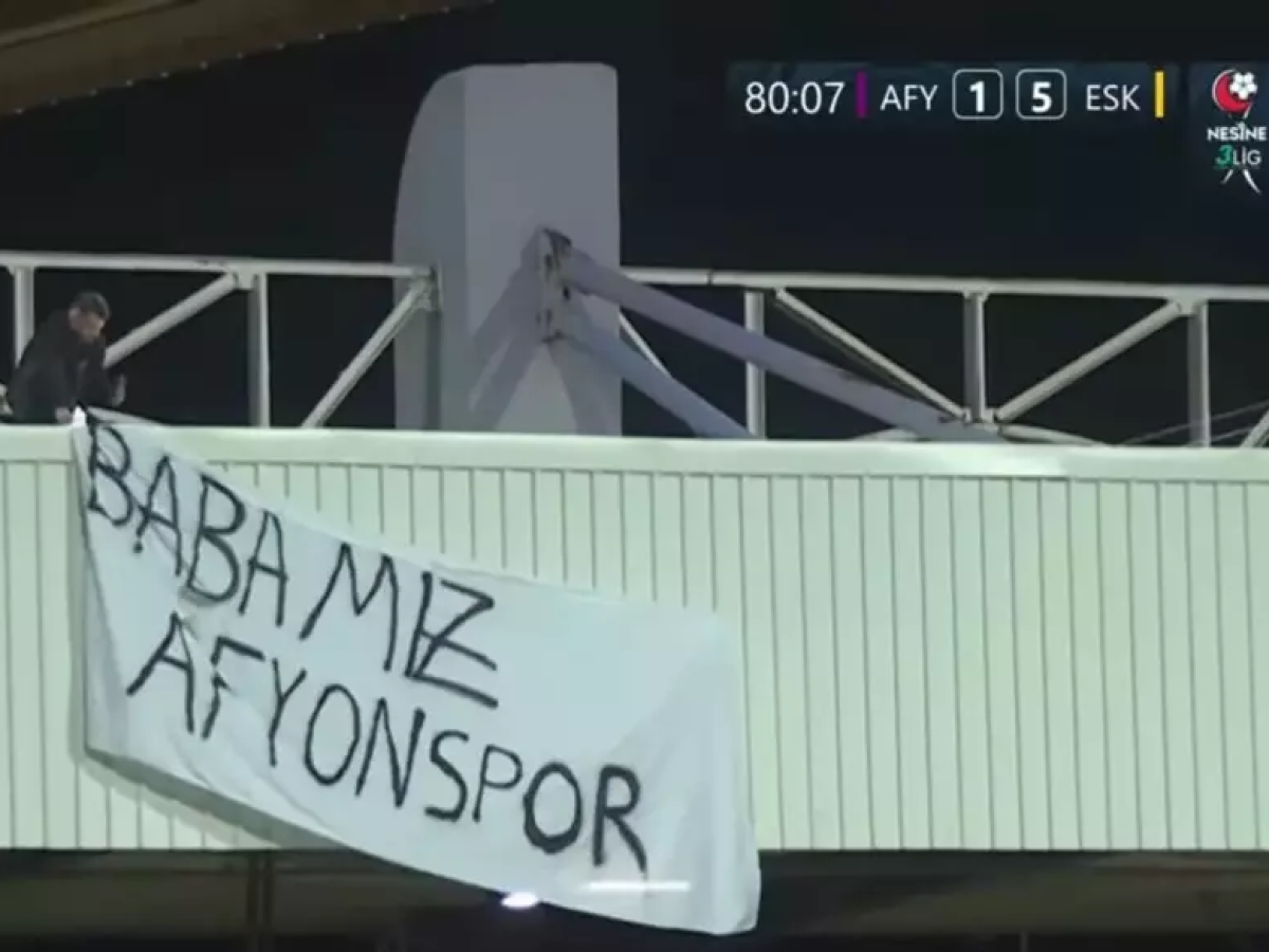 Afyonkarahisar'da olayları başlatan pankart! Eskişehirspor taraftarından sert tepki