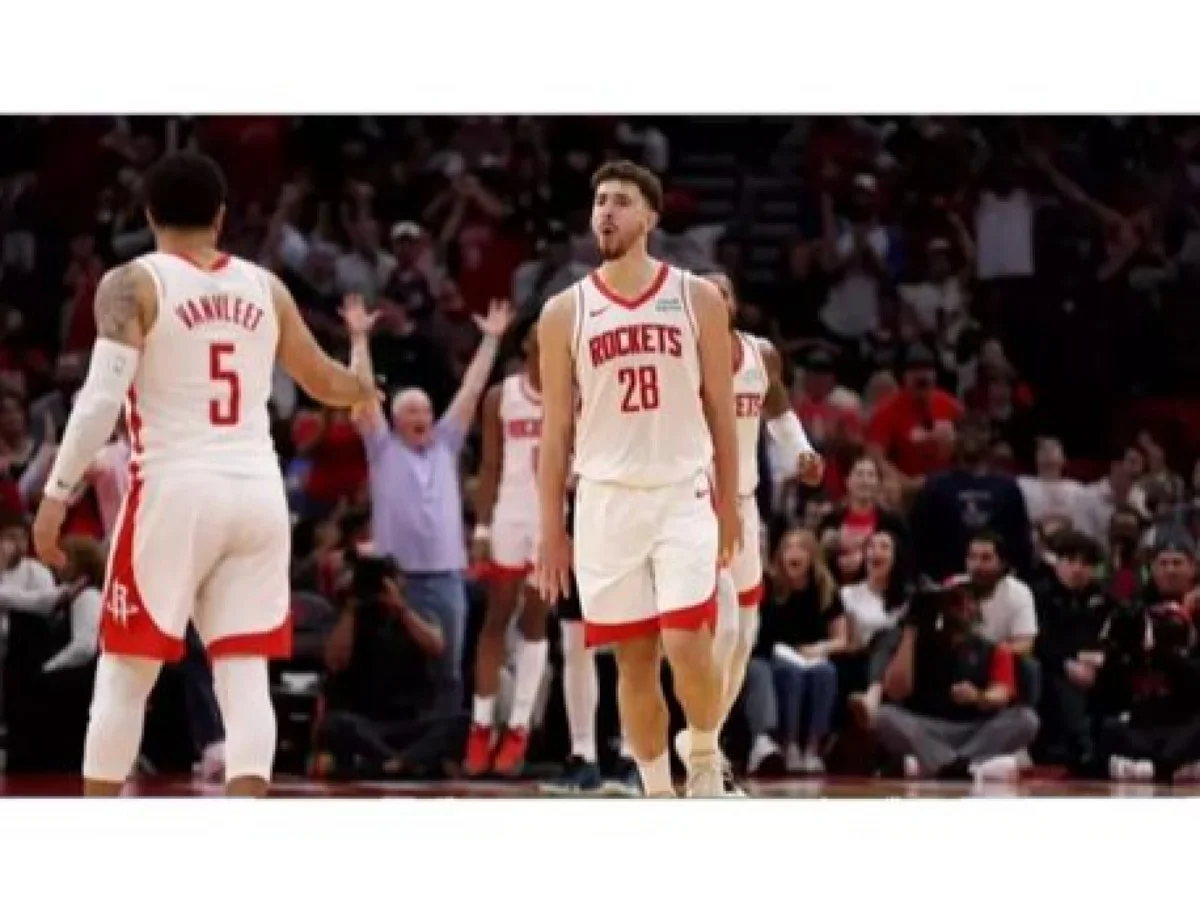 Alperen Şengün iki maç sonra parkelere döndü! Yine galibiyetin mimarı oldu!