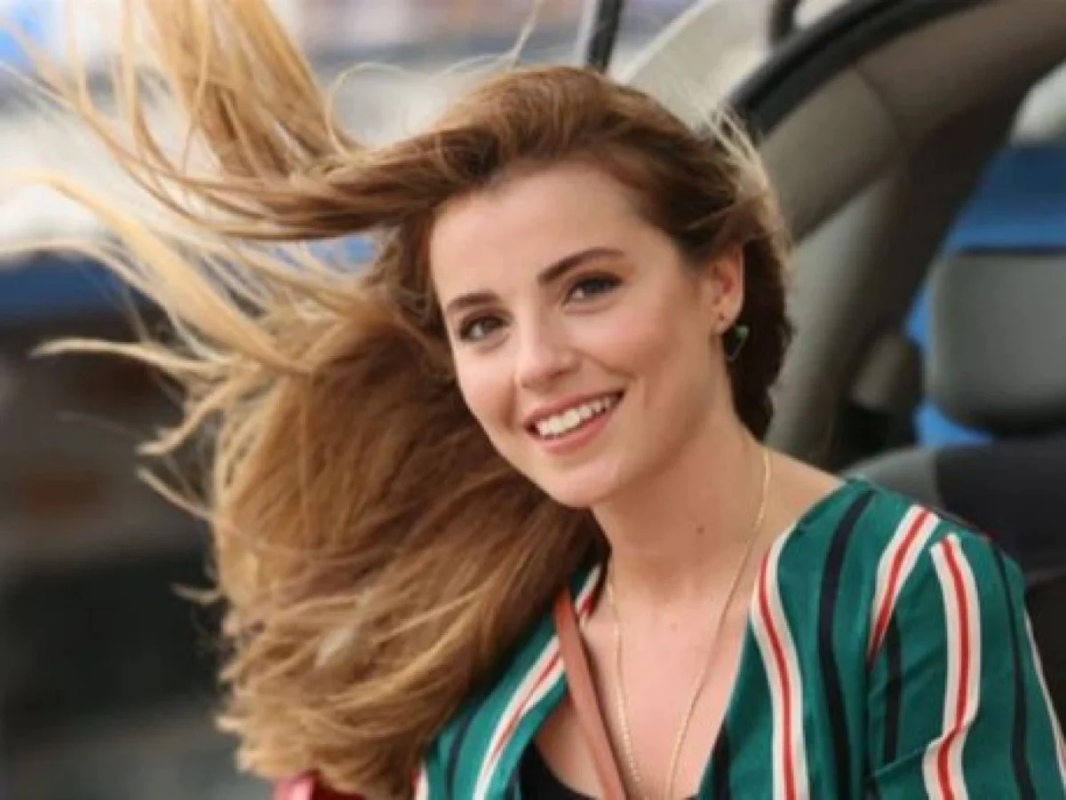 Ünlülere uyuşturucu operasyonunda yeni dalga: Oyuncu Ezgi Eyüboğlu dahil 8 kişi gözaltında!