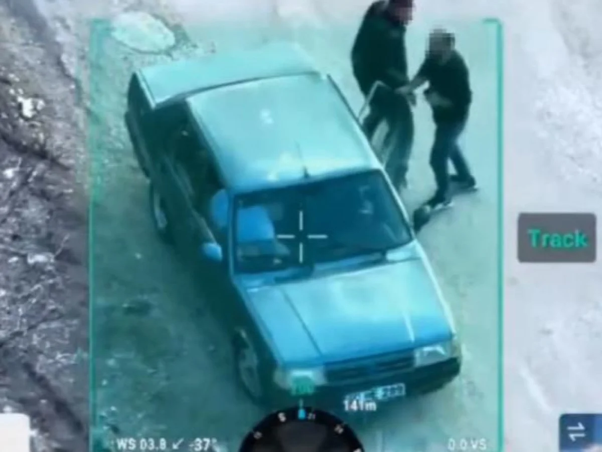 Sürücü uyanıklık yapmak istedi ama fark etmediği bir şey vardı! İşte o anlar