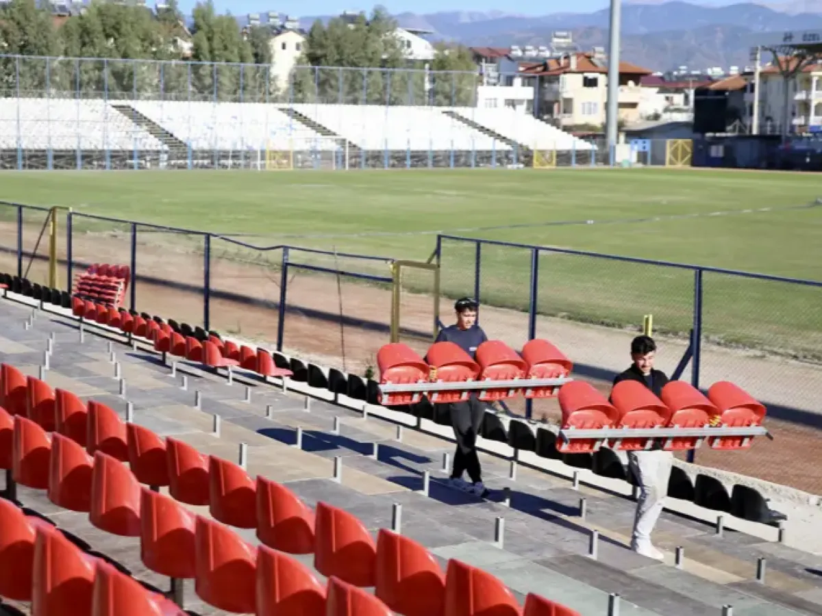 Galatasaray maçını fırsata çevirdiler: Seyyar tribün 5 bin TL