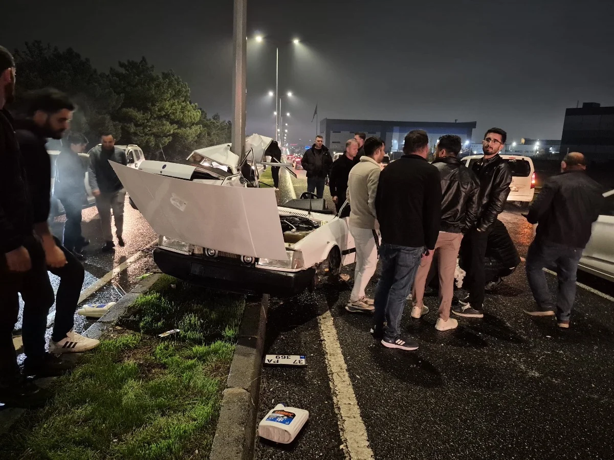 Otomobil ikiye bölündü! Bursa'da korkunç kaza...