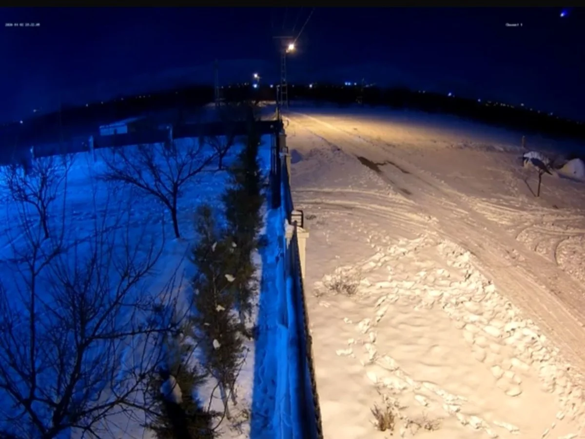 Meteorun düşme anı kameraya yansıdı!