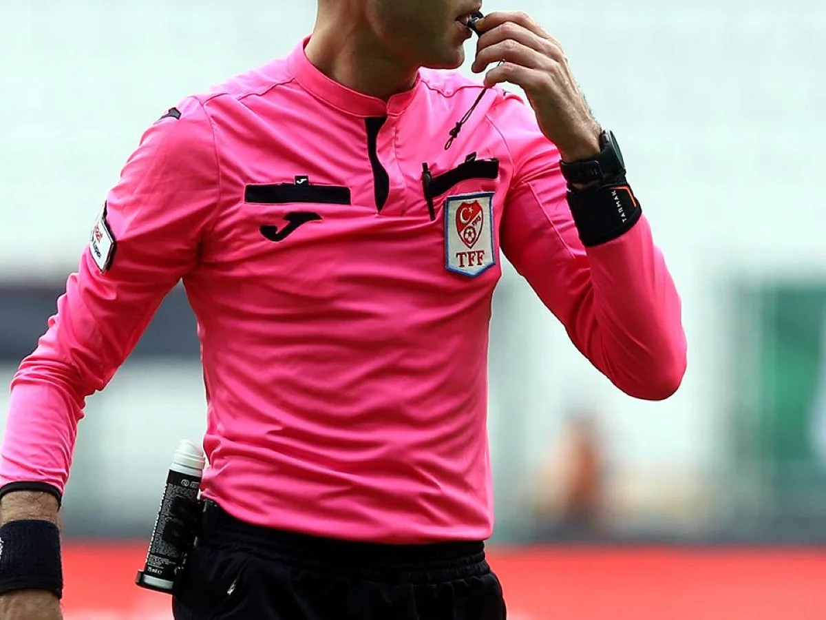 Fenerbahçe-Galatasaray derbisinin hakemi belli oldu!